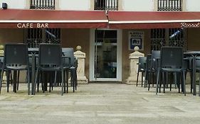 Albergue Rossol B&B Church Square